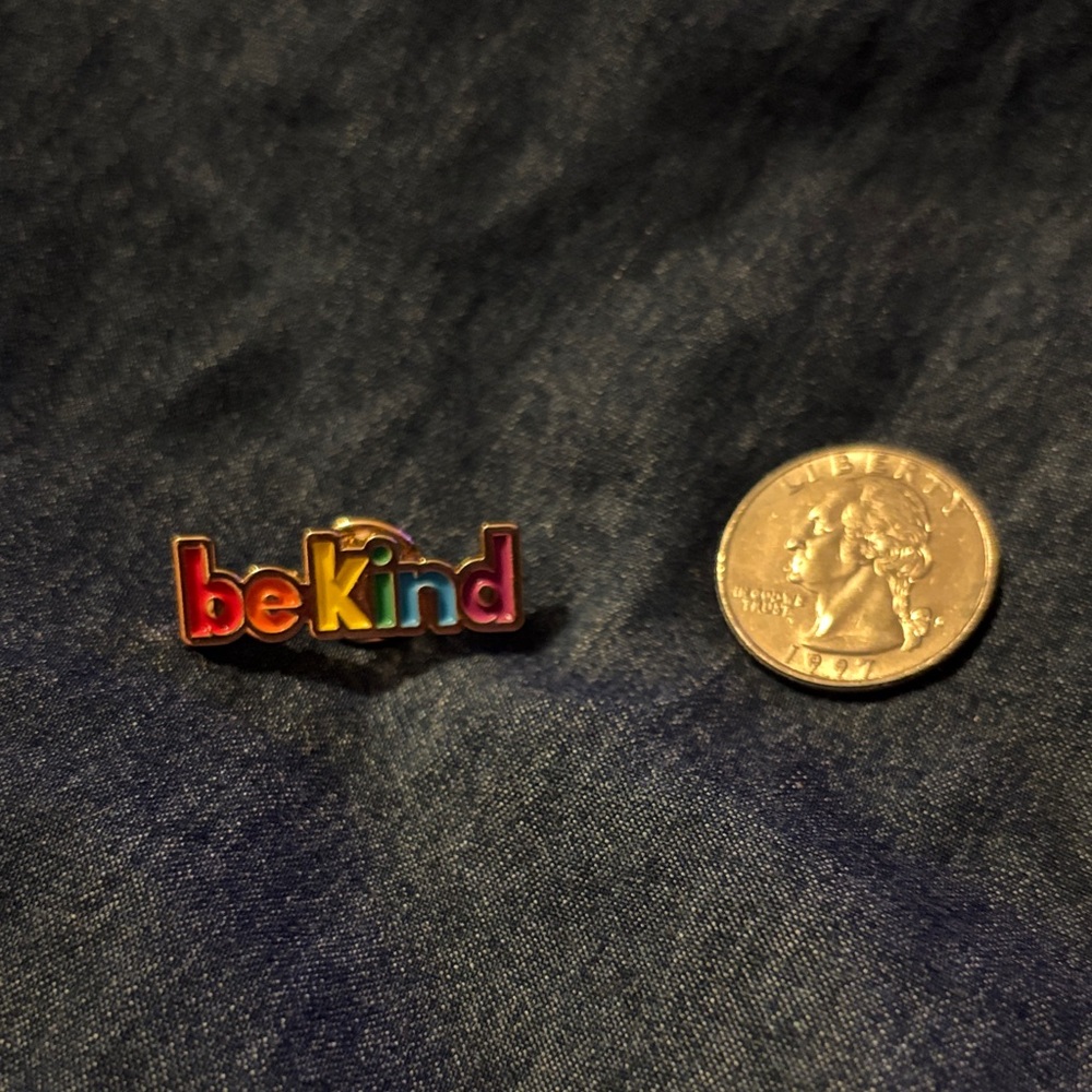 Colorful 'Be Kind' Enamel Pin